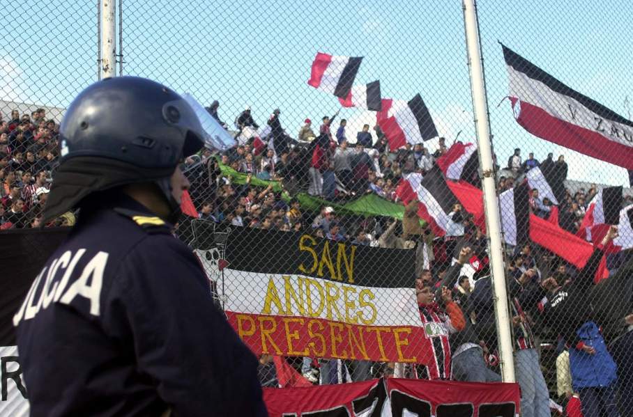 hinchada114.jpg