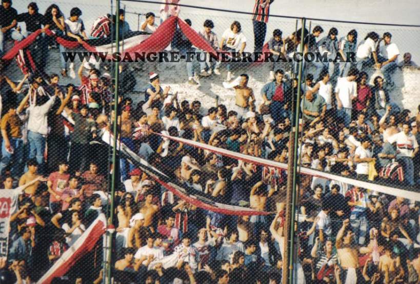 hinchada187.jpg
