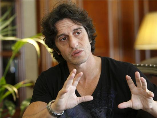 retrato peretti(1).jpg