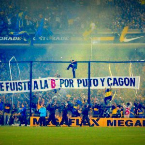 Te fuiste a la B por puto y cagon